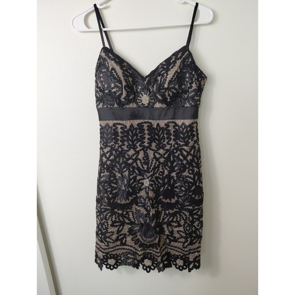 Sue Wong Dresses & Skirts - Sue Wong Nocturne Black Nude Cocktail Dress Sz 4 Soutache Embroidered Lace Party